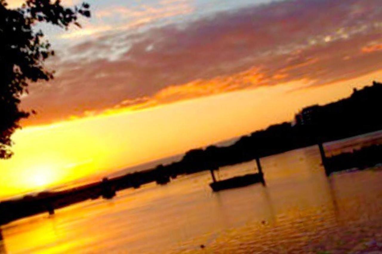 Amazing Riverside Boheme In Sw London! *